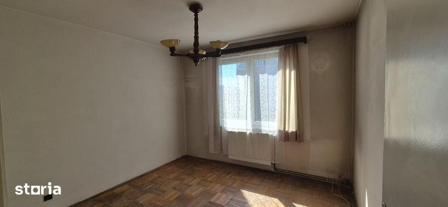 De vanzare ap.3 camere , cart. Tudor- str. Cutezantei - 7