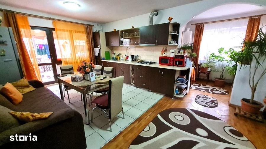 Casă decomandat cu Teren 530 Mp în Chirpăr