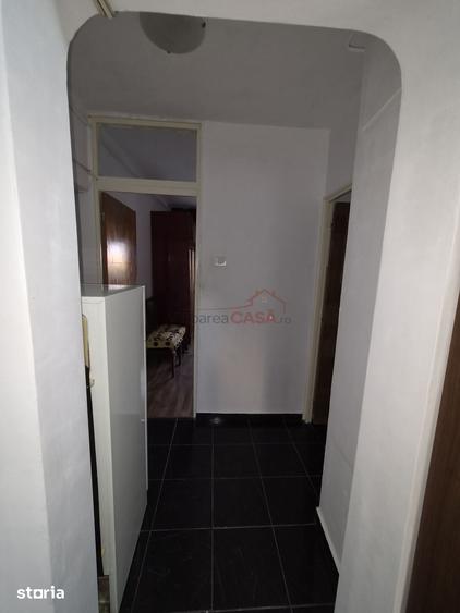 Apartament cu 3 camere în Tei