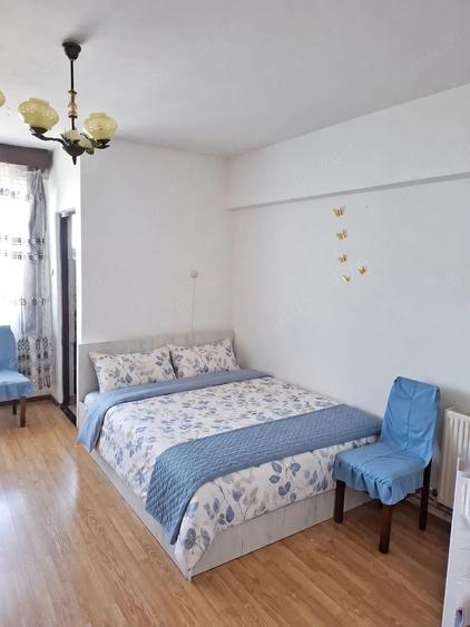 Garsonieră decomandată în Central