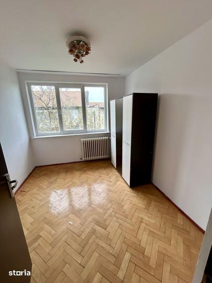 Apartament cu 4 camere în Cantemir