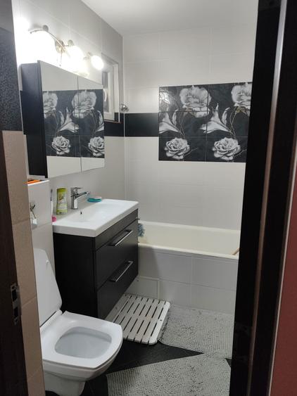 Apartament cu 3 camere decomandat în Traian