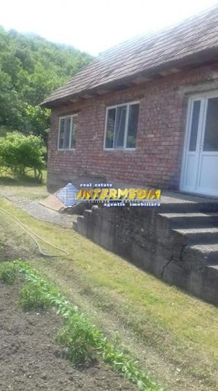 Casă individuală cu 2 camere cu Teren 2000 Mp în Galda de Sus