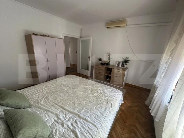 Casă individuală cu 6 camere cu Canalizare în Nord