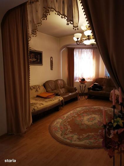 Casa spatioasa cu teren generos in Valea Calugareasca pentru familie - 3