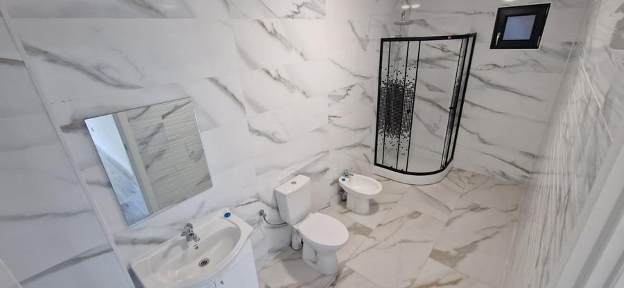 Apartament cu 2 camere decomandat în Exterior Est