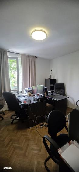 Casă cu 4 camere cu Teren 429 Mp în Calea București
