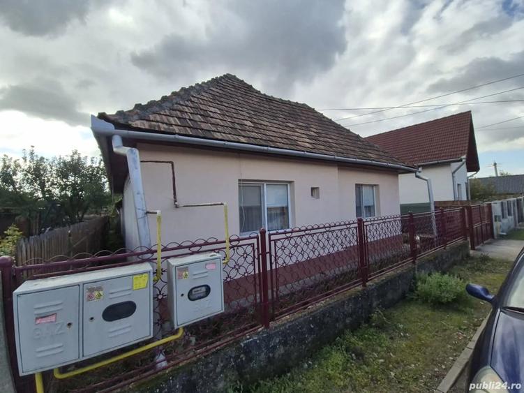 Casă cu 4 camere cu Teren 714 Mp în Central