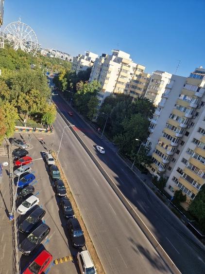 Apartament cu 3 camere decomandat, mobilat în Tei
