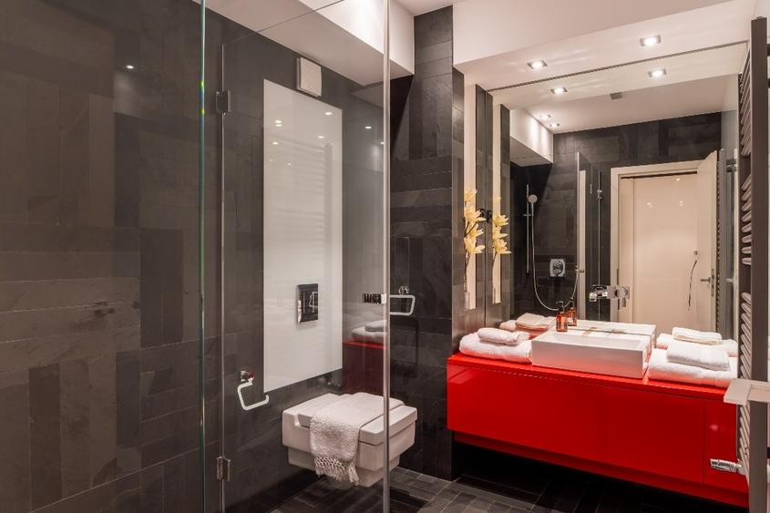 Apartament cu 3 camere decomandat, mobilat în Herăstrău