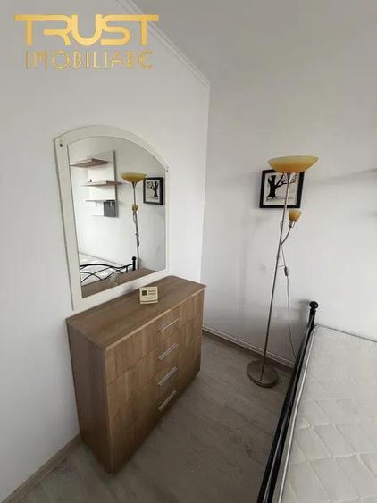 Apartament cu 2 camere decomandat în Astra