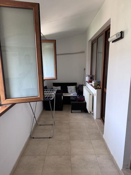 Apartament cu 2 camere decomandat în Olteni