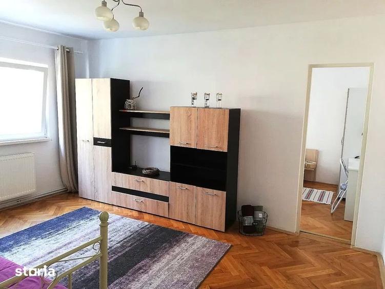 Apartament cu 2 camere în 22 Decembrie 1989
