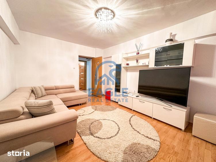 Apartament cu 2 camere decomandat în Far