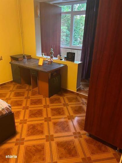 Apartament cu 3 camere decomandat, mobilat în Central