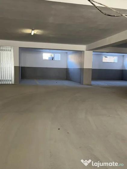 Apartament cu 3 camere decomandat în Parc Zăvoi
