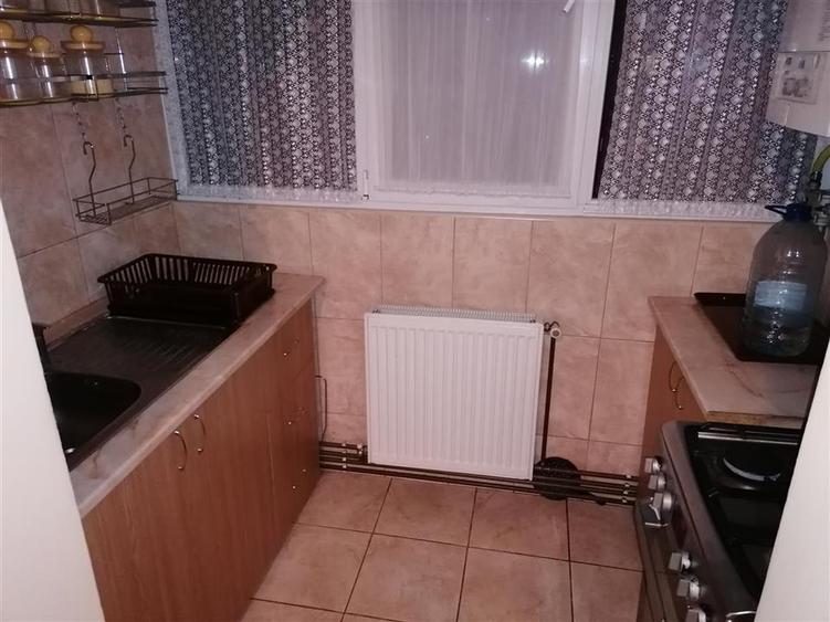 Apartament cu 3 camere decomandat în Olimpia-Stadion