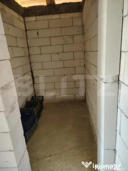 Casă cu 4 camere cu Teren 1300 Mp în Săndulești