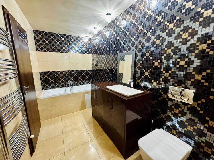 Apartament cu 3 camere decomandat în Dorobanților