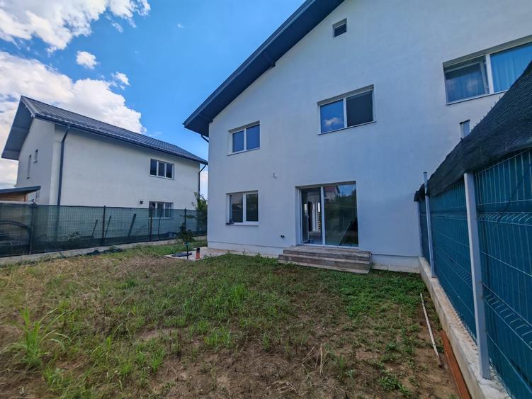 Duplex cu 3 camere cu Canalizare în Berceni
