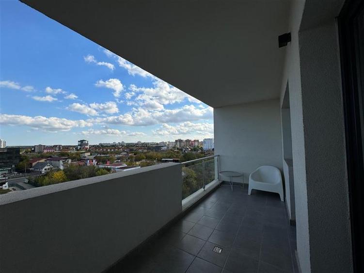 Apartament cu 2 camere semidecomandat, mobilat în Fundeni