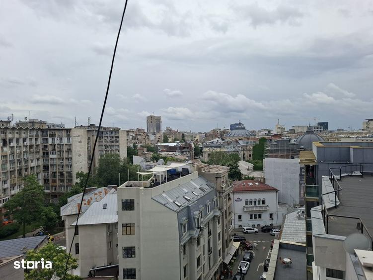 Apartament cu 4 camere decomandat în Romană