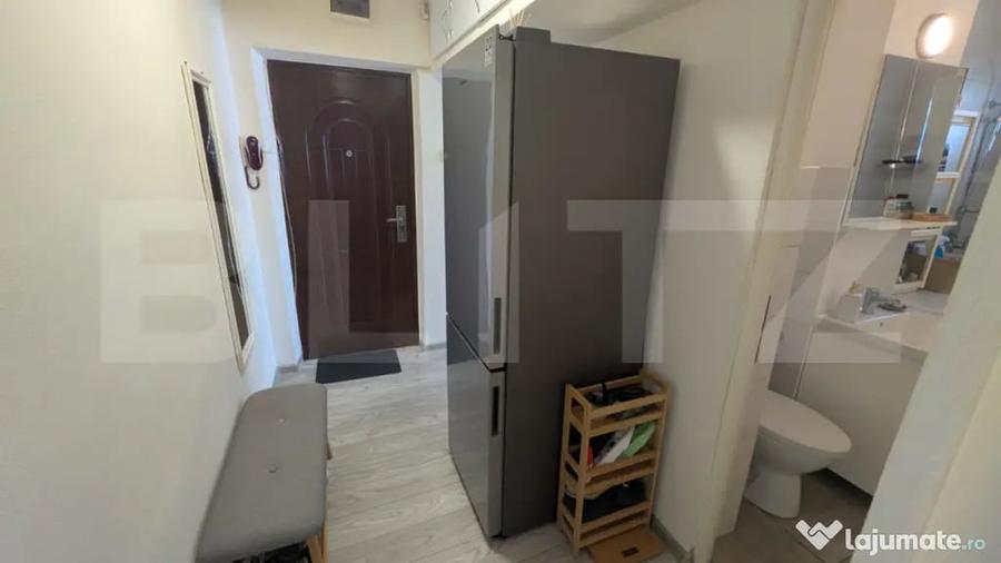 Apartament cu 2 camere semidecomandat în Cetate