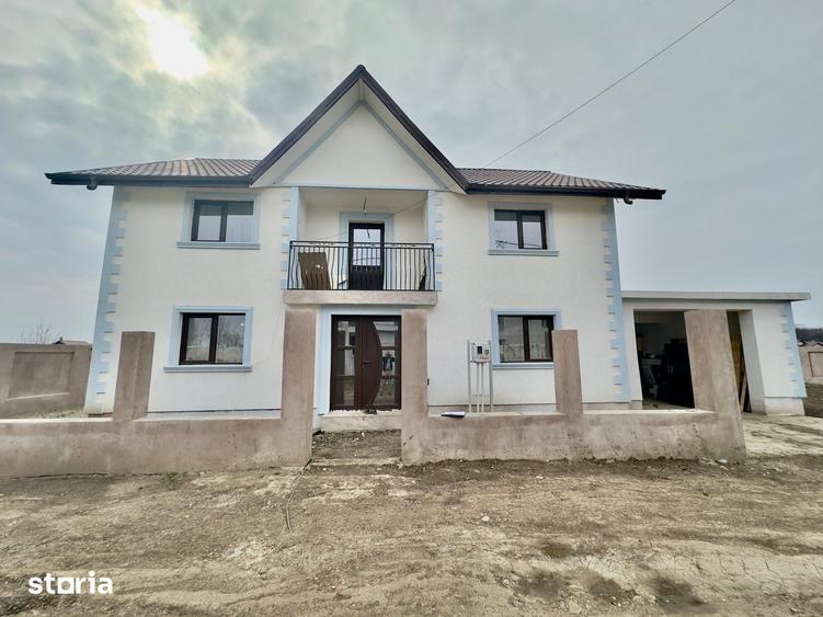 Casă cu 5 camere cu Teren 403 Mp în Miroslava