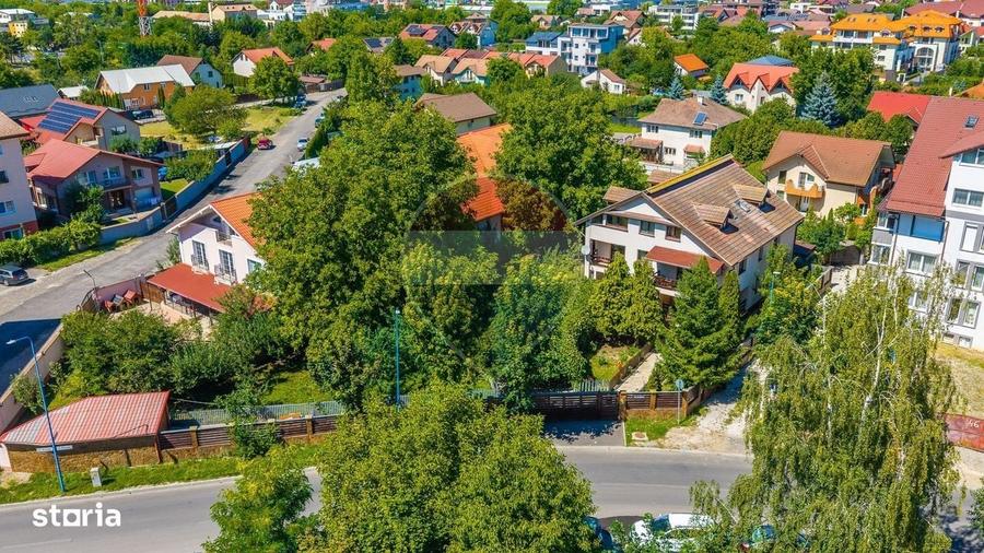 Casă cu 4 camere în Tractorul