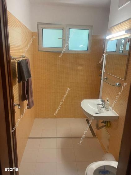 Apartament cu 3 camere în Tipografilor