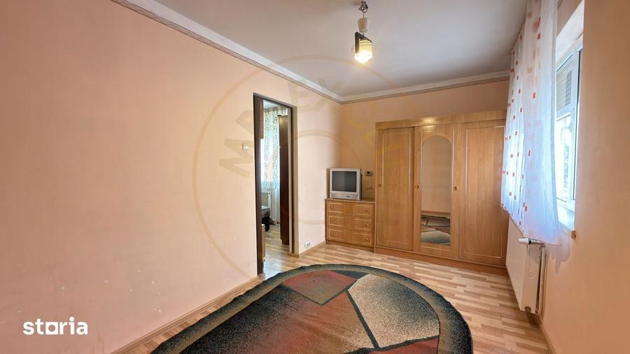 Apartament cu 2 camere semidecomandat, mobilat în Central