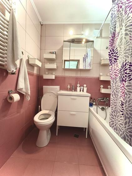 Apartament cu 3 camere decomandat, mobilat în Drumul Taberei
