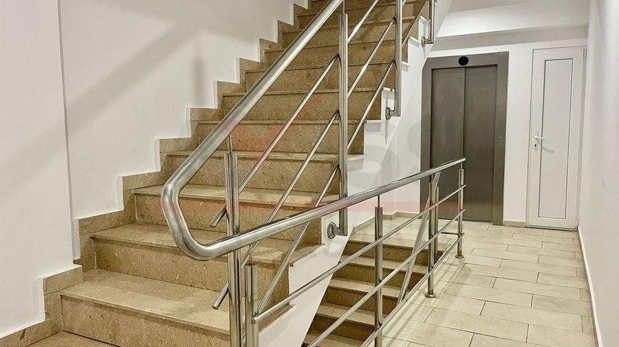 Apartament cu 2 camere decomandat, mobilat în Nord
