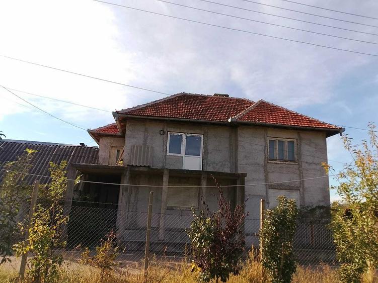 Casă cu 4 camere în Hălmăgel