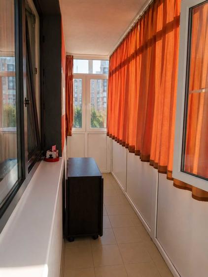 Apartament cu 2 camere decomandat în Roșu