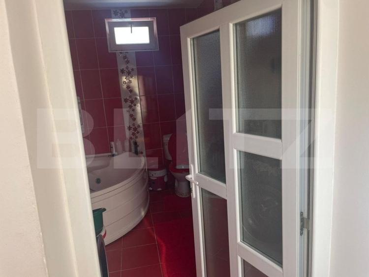 Casă individuală cu 5 camere cu Canalizare în Pucioasa