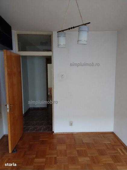 Apartament cu 3 camere în Vitan