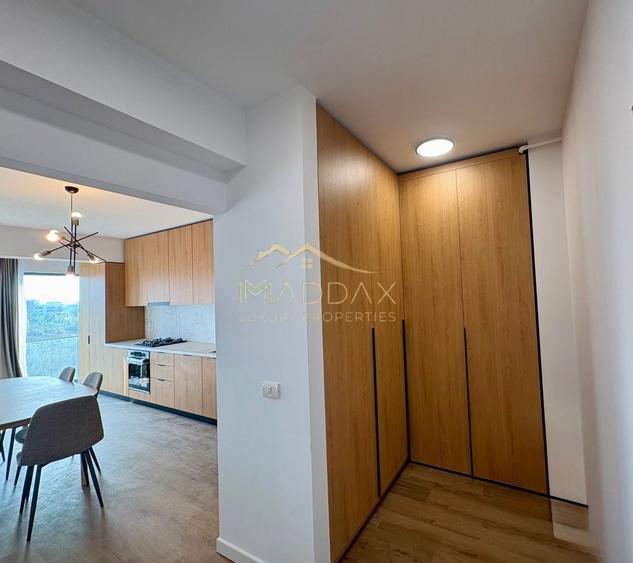 Apartament cu 2 camere semidecomandat, mobilat în Băneasa