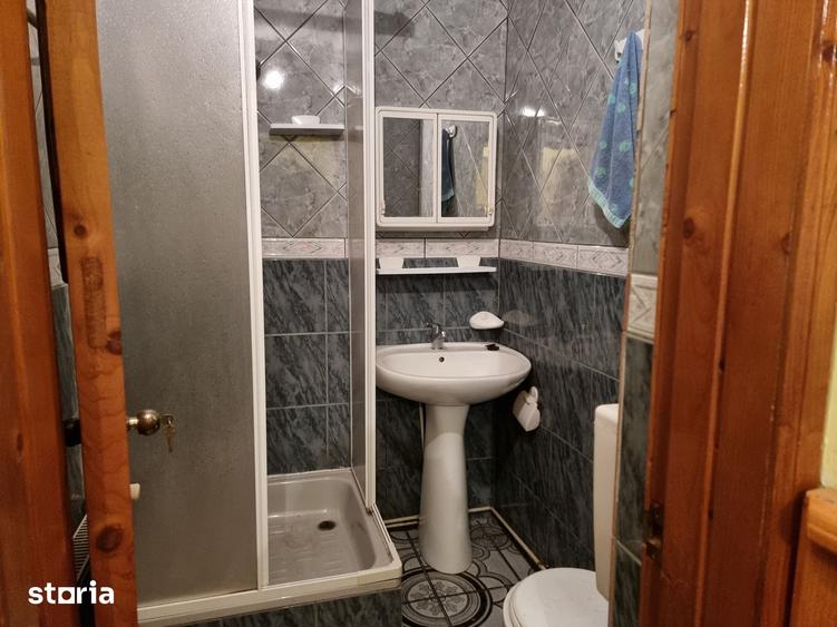 Apartament cu 4 camere decomandat în Micro 3