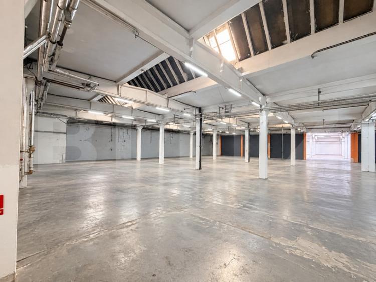 Spațiu comercial, de 100 mp, în Central