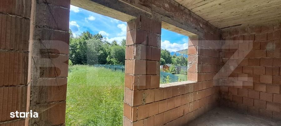 Casă cu 5 camere cu Teren 322 Mp în Central