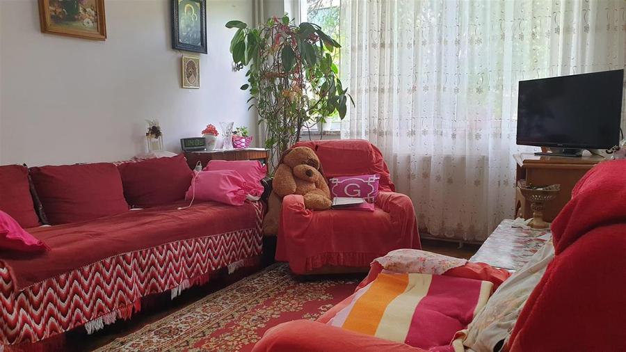 Apartament cu 2 camere semidecomandat în Hipodrom