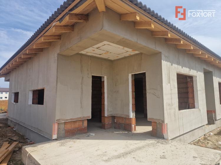 Duplex cu 3 camere cu Teren 300 Mp în Bucovăț (Remetea Mare)