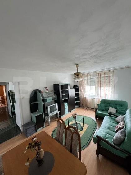 Apartament cu 3 camere decomandat, mobilat în Luduș