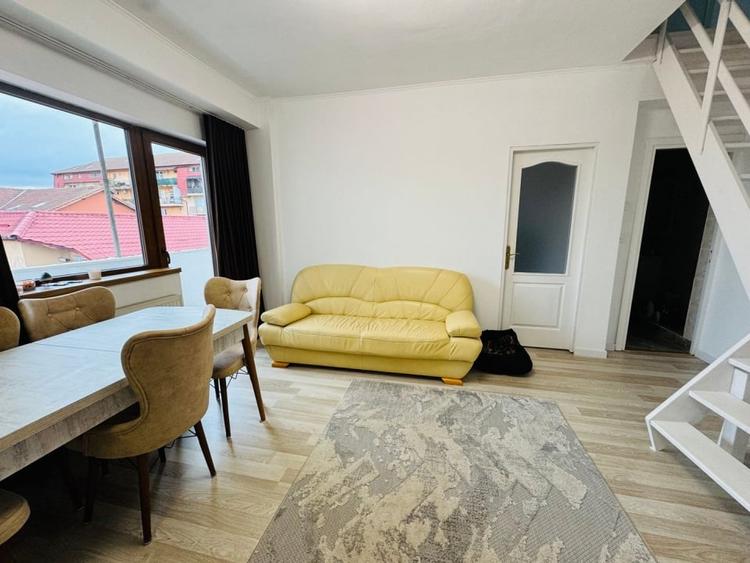 Apartament cu 4 camere semidecomandat, mobilat în Gheorgheni