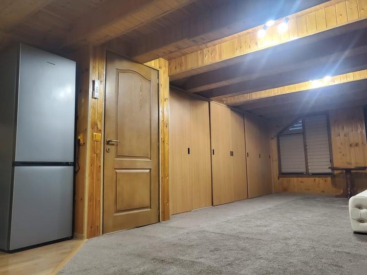 Apartament cu 2 camere decomandat în Mofleni