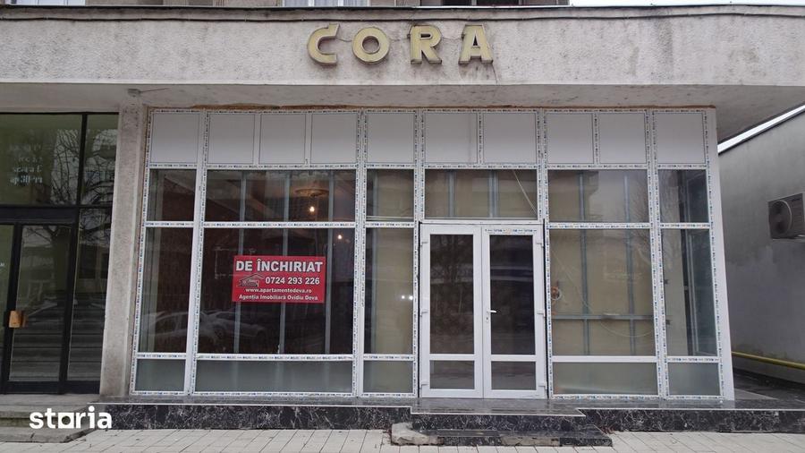 Spațiu comercial, de 108 mp, în Decebal