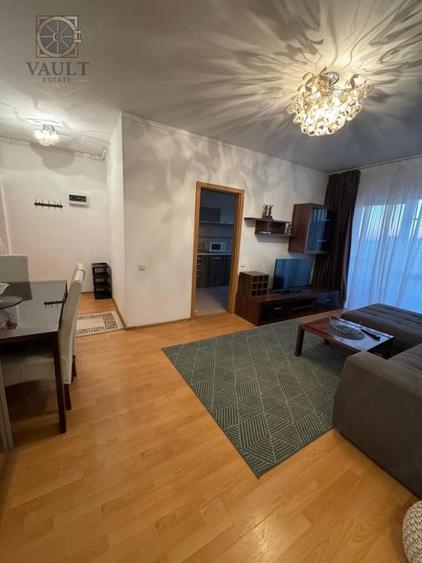Apartament cu 2 camere semidecomandat, mobilat în Titan