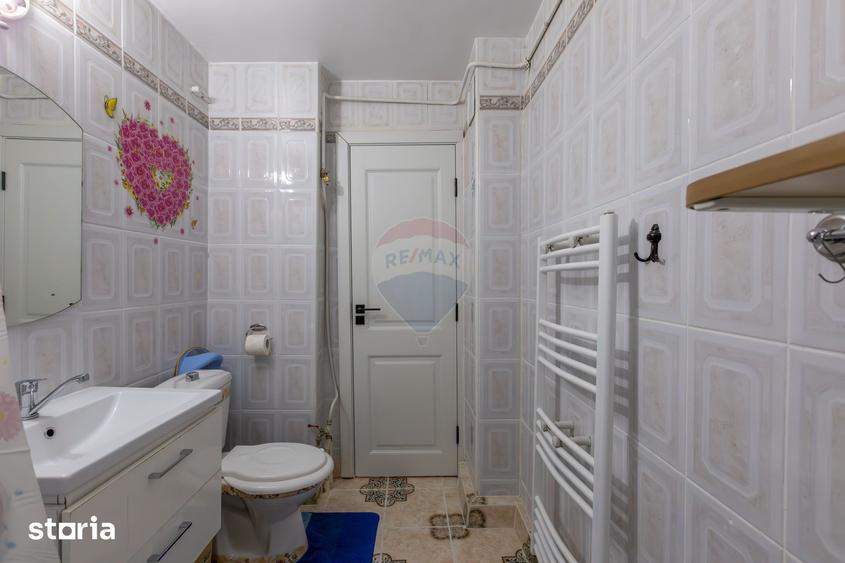 Apartament cu 4 camere în Mioriței