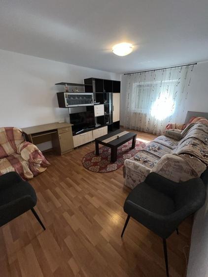 Apartament cu 2 camere decomandat în Abator